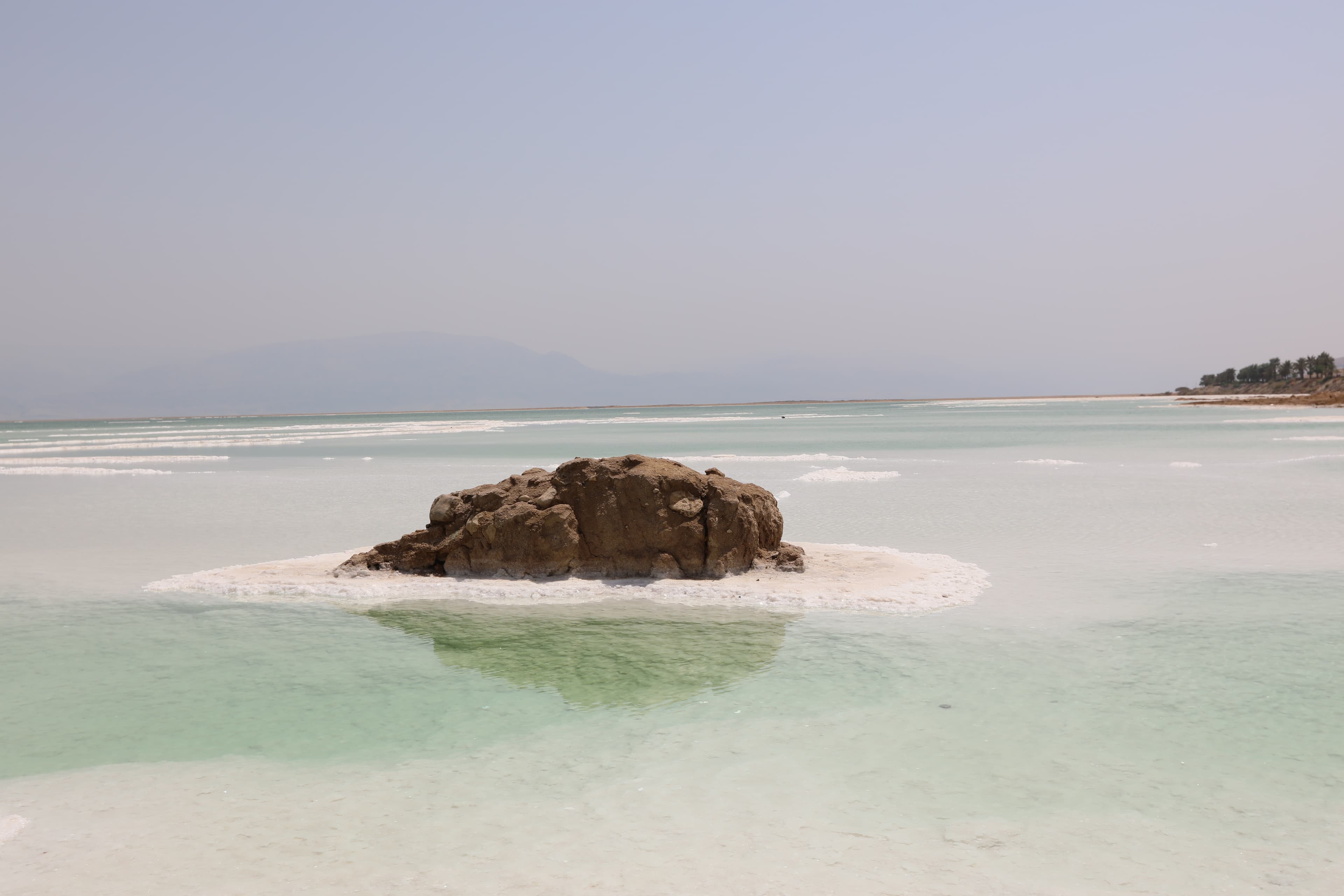 Unlocking the Skin and Body Benefits of Dead Sea Salt